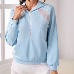 Workout sweatshirt
